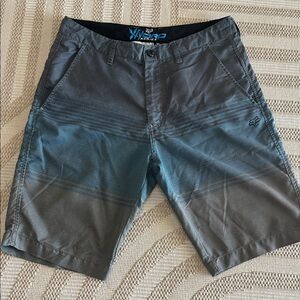 Mens size 31 fox hydro series 11 inseam board shorts